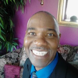 Meet your Posher, Gloria d.